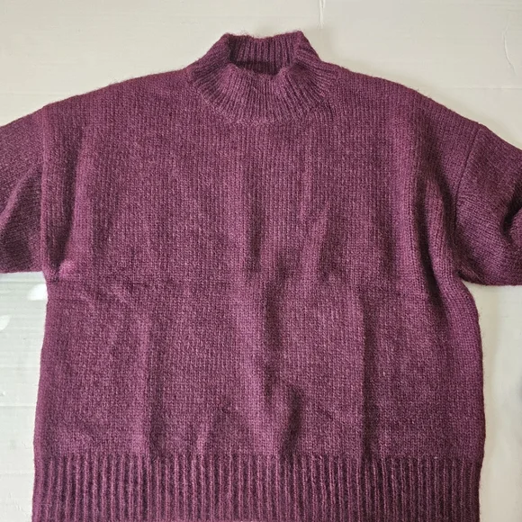 Nasty Gal Burgundy Sweater Size M Mock Neck Relaxed Fit Knit Warm NWT - Picture 5 of 13